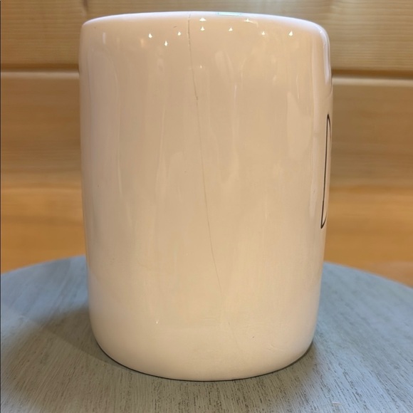 Rae Dunn White Ceramic Mug small crack shown in photos - Picture 5 of 6